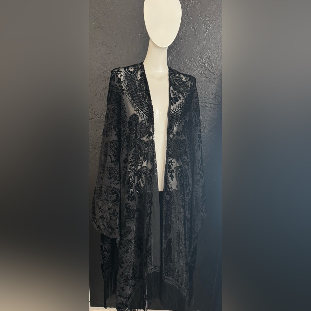 Torrid black velvet kimono